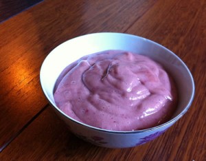 Une bonne glace crue toute violette